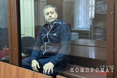 Замглавы МВД Дагестана Руфат Исмаилов арестован за превышение полномочий и взятки на 1,3 млн руб. за вынесение "нужных" решений
