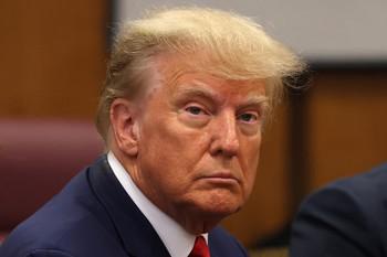 Пеньюары разоряют Дональда Трампа.