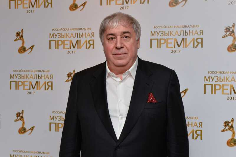 Слуга 2-ух господ и 1-го иностранного агента: что прячет Михаил Гуцериев