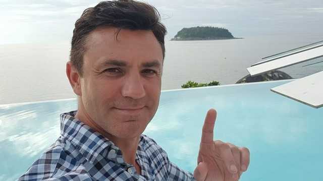 Депутат Тищенко задекларировал девять дамских сумочек